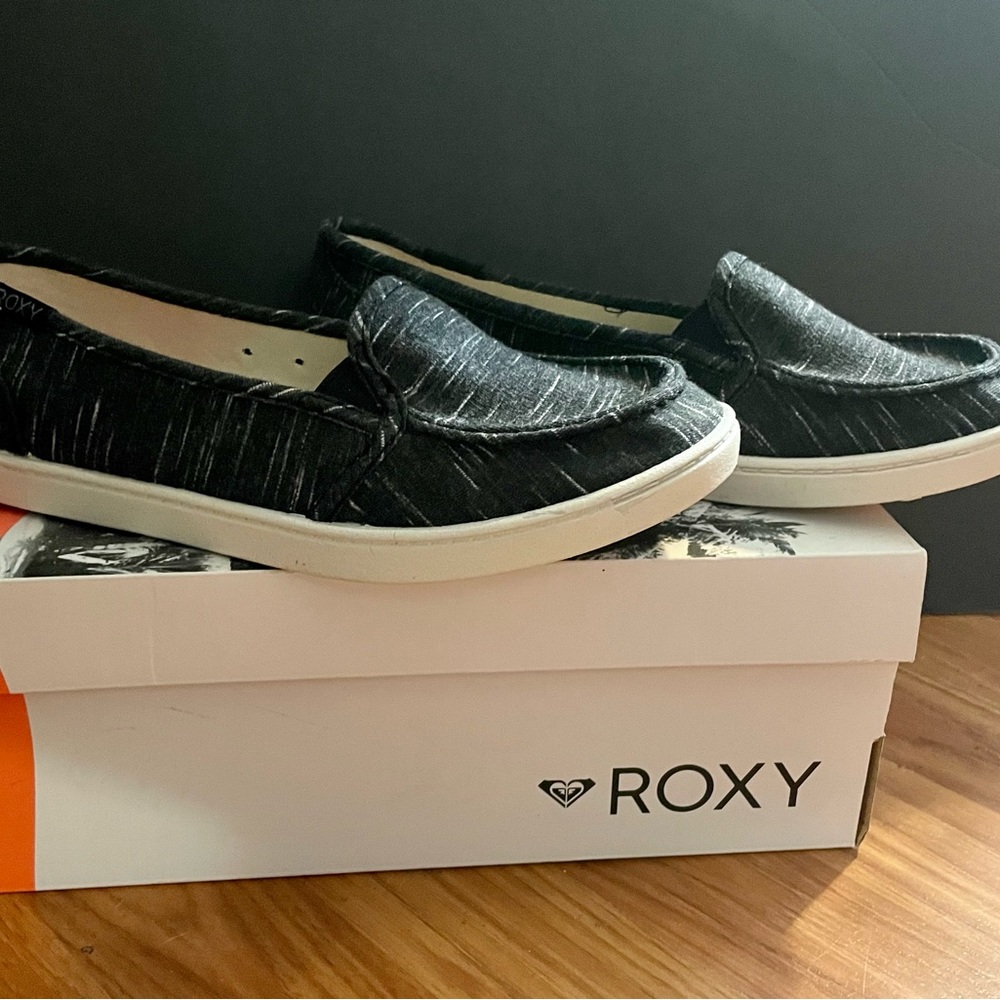 Roxy Women’s Minnow V Slip-On Shoes NWT